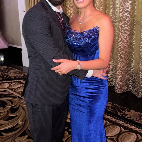 Blue velvet dress - Picture 1 of 2